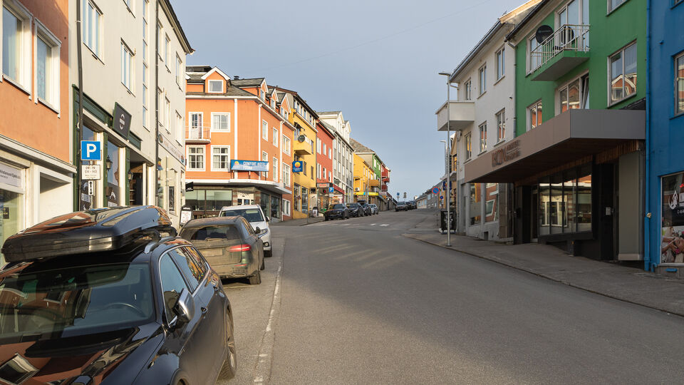 Foto fra Hauggata i offentlig parkeringssone 4600 i Kristiansund